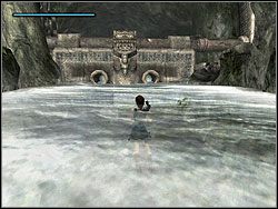 Wyjdź na górę wodospadu po występach w skalnej ścianie - Poziom 04. Zaginiona Dolina | Sekrety w Tomb Raider Anniversary - Tomb Raider: Anniversary - poradnik do gry