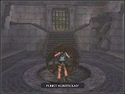 Przeturlaj znajomą ci kulę z płyty z wyrzeźbionym słońcem do sąsiedniej komnaty i ustaw ją na płycie w podłodze - Poziom 06. Świątynia św. Franciszka (1) | Sekrety w Tomb Raider Anniversary - Tomb Raider: Anniversary - poradnik do gry