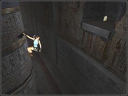 Zlokalizuj w ścianie po lewej niszę, obejdź kolumnę i skocz w stronę niszy - Poziom 12. Sanktuarium Dziecięcia | Sekrety w Tomb Raider Anniversary - Tomb Raider: Anniversary - poradnik do gry