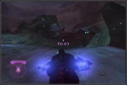 W środku zniszcz Wartowników (Sentinel) i zejdź na dół i idź w przeciwległy róg pomieszczenia - 9. Quarantine Zone - Halo 2 - PC - poradnik do gry