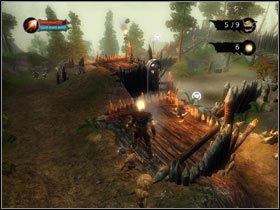 Wyślij swych pomocników, by zajęli się kieratem (#1), uwalniając w ten sposób wieśniaków, a sam udaj się ścieżką po lewej stronie (po drodze pokonując kilku niziołków) do ołtarza (#2) - [Solucja Overlord] Find a Crane for the Tower renovatio - Overlord - poradnik do gry