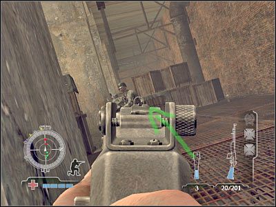 Po dotarciu na przeciwległy koniec tego balkoniku będziesz musiał skręcić w lewo - Sabotage Tank Factory Control Room (cz.2) | Operation Varsity | Airborne - Medal of Honor: Airborne - poradnik do gry