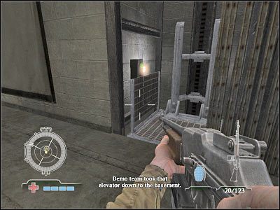Musisz oczywiście skorzystać z przycisku, tak aby mogła ona ruszyć z miejsca - Assemble with Engineers in Ammunition Storage | Operation Der Flakturm - Medal of Honor: Airborne - poradnik do gry