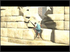 W środku po lewej stronie, na ziemi, znajdziesz kolczugę [Chainmail] (#1) - Outside Pharos | Pharos Lighthouse | Kleopatra Droga do tronu - Kleopatra: Droga do tronu - poradnik do gry