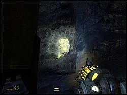 Następnie podejdź do sterty skrzyń - [Solucja] Ów żywot vortalny cz.6 | Half-Life 2 Episode Two - Half-Life 2: Episode Two - poradnik do gry