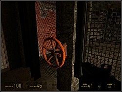 Vort ożywi generator i będziecie mogli kontynuować przemieszczanie się przed siebie - [Solucja] Ów żywot vortalny cz.3 | Half-Life 2 Episode Two - Half-Life 2: Episode Two - poradnik do gry