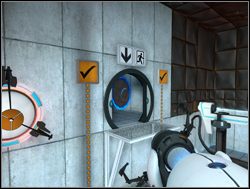 Strzel w sufit bezpośrednio nad drugą platformą z przyciskiem, po czym zeskocz na nią stając na przycisku - Pomieszczenie testowe nr 13 | Portal - Portal - poradnik do gry