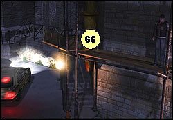 Tkwisz przyczajony na rusztowaniu, w dole tkwi na straży zakapturzony braciszek - Rozdział VI - W cieniu księżyca | Belief & Betrayal Medalion Judasza - Belief & Betrayal: Medalion Judasza - poradnik do gry