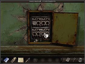 Wyjdź na korytarz i podejdź do skrzynki z bezpiecznikami - Opuszczony dom | Dzień 2 | Art of Murder Sztuka Zbrodni - Art of Murder: Sztuka Zbrodni - poradnik do gry