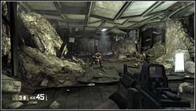 Po ponownym stanięciu na równych nogach dobiegnie jeszcze dwóch oponentów z pobliskiego przejścia, do którego sam się skieruj po ich wyeliminowaniu - WRECKED - Last Throes | BlackSite Area 51 - BlackSite: Area 51 - poradnik do gry