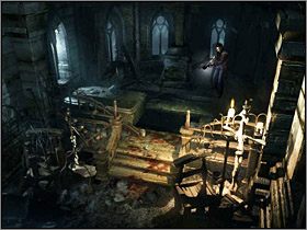 Przy stole znajduje się panel kontrolny, do którego należy wprowadzić właściwą kombinację odpowiednich przycisków - Tereny zewnętrzne Wyspy Cieni (3) | Edward Carnby | Alone in the Dark - Alone in the Dark: Koszmar powraca - poradnik do gry