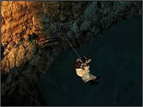 Dotrzesz w końcu do miejsca, z którego dostrzeżesz Alana Mortona, który spuszcza się na linie z mostu, na którym przed chwilą byłaś - Świat Mroku (3) | Aline Cedrac | Alone in the Dark Koszmar powraca - Alone in the Dark: Koszmar powraca - poradnik do gry