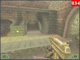 Ruszaj prosto kanałem, zniszcz dwóch jegomości z butlami (jak trafisz w butlę nastąpi dość duża eksplozja) i dalej idź korytarzem - Misja 03 - Kosowo 1 (1) | Opis przejścia Soldier of Fortune - Soldier of Fortune - poradnik do gry