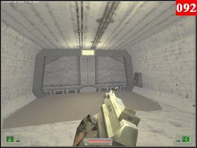 Skręć w prawo a dojdziesz do mostu, po którym przejedzie czołg - Misja 04 - Syberia (1) | Opis przejścia Soldier of Fortune - Soldier of Fortune - poradnik do gry