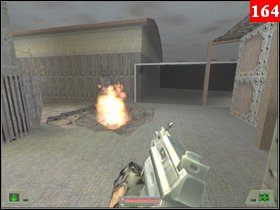 Tutaj, jak załatwisz gości wyjedzie do Ciebie czołg, wyciągnij bazookę i strzel w mały celownik na samej górze (#163) - Misja 05 - Irak (2) | Opis przejścia Soldier of Fortune - Soldier of Fortune - poradnik do gry