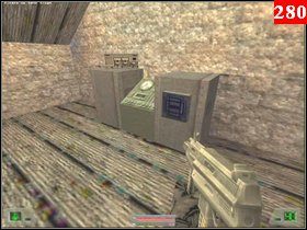 Ruszaj schodami na górę, podejdź do kurka i przekręć go, dzięki temu podniesiesz sobie kraty, które możesz zobaczyć przez okno, teraz biegnij szybko do nich, gdyż zaraz opadną - Misja 10 - Niemcy (1) | Opis przejścia Soldier of Fortune - Soldier of Fortune - poradnik do gry