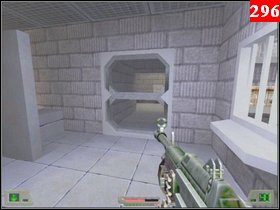 Teraz zejdź na dół i przejdź przez podwoje, idź prosto korytarzem, otwórz sobie drzwi przyciskiem po prawej stronie, następnie idź korytarzem na wprost i udaj się przez przejście po lewej stronie - Misja 10 - Niemcy (2) | Opis przejścia Soldier of Fortune - Soldier of Fortune - poradnik do gry