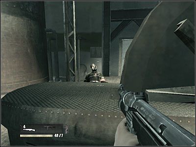 Tradycyjnie już miej się na baczności podczas przemieszczania wąskiego korytarza - Poziom pierwszy (cz.6) | Akt 3 - Londyn | Turning Point: Fall of Liberty - Turning Point: Fall of Liberty - poradnik do gry