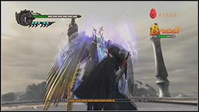 Angelo może być wyjątkowo wkurzający na samym początku, ma jednak słabe punkty, które powinieneś wykorzystać - [Mission 08] Profession of Faith | Devil May Cry 4 - Devil May Cry 4 - Xbox 360 - poradnik do gry