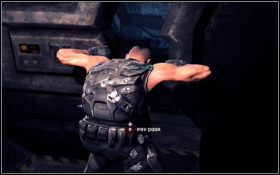 Kiedy jeden z żołnierzy poprosi cię o pomoc w ratowaniu kolegi - musisz do niego podejść, by sprowokować dalsze, wpisane w scenariusz, wydarzenia, po których nastąpi eksplozja - [Rozdział] The Lost Land | Turok - Turok - poradnik do gry