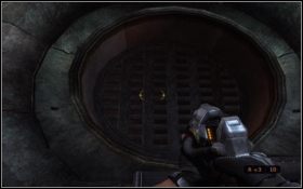 Przedrzesz się do jednego z budynków w środku bazy - [Rozdział] End oh the Road | Turok - Turok - poradnik do gry