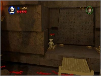 Zmień postać na Sallaha i przeskocz na drugą stronę - Chapter 4 - The Well of Souls (cz.1) - Poszukiwacze Zaginionej Arki - LEGO Indiana Jones: The Original Adventures - poradnik do gry