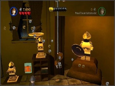 Zniszcz lampę i z jej resztek zbuduj pomnik - Chapter 2 - Castle Rescue (cz.1) - Ostatnia Krucjata - LEGO Indiana Jones: The Original Adventures - poradnik do gry