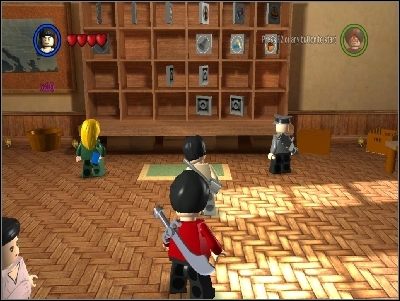 Bonusy możesz kupować w Mailroom - Bonusy - Sekrety - LEGO Indiana Jones: The Original Adventures - poradnik do gry