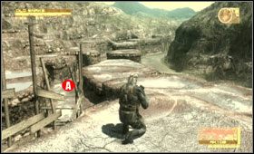 Zejdź z góry wzdłuż drewnianego płotu - South America - Confinement Facility | Akt drugi Metal Gear Solid 4 - Metal Gear Solid 4: Guns of the Patriots - poradnik do gry