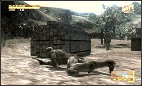 Okazuje się, że w podłodze jest sporych rozmiarów dziura - South America - Confinement Facility | Akt drugi Metal Gear Solid 4 - Metal Gear Solid 4: Guns of the Patriots - poradnik do gry