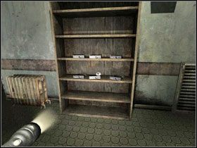 Wsuwaj jeden dysk do każdego slotu po kolei - Level 09 - Closure (cz.1) - Penumbra: Requiem - poradnik do gry