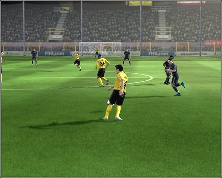 Aby poprosić partnera o podanie, musisz wcisnąć klawisz [podanie] - Szatnia i Mecz | Zostań gwiazdą w FIFA 09 - FIFA 09 - poradnik do gry