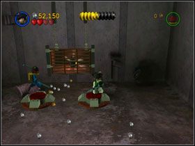 Free Play: Podejdź Robinem (Tech Suit) do panelu i pokieruj dźwigiem tak, by wysadzić dwie maszyny po prawej - Jokers Home Turf (cz.2) | Heros Episode 3 | LEGO Batman The Videogame - LEGO Batman: The Videogame - poradnik do gry