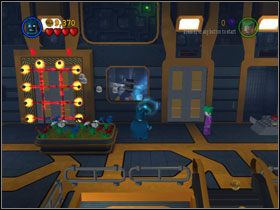 Free Play: Wysadź srebrną szafkę i otwórz drzwi - An Enterprising Theft (cz.1) | Villiant Episode 4 | LEGO Batman The Videogame - LEGO Batman: The Videogame - poradnik do gry