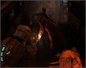 Idziemy prosto, następnie skręcamy w lewo, zostajemy z zaskoczenia zaatakowani przez dwa mutanty - Nowe transporty (cz.4) | Rozdział 01 | Solucja Dead Space - Dead Space - poradnik do gry
