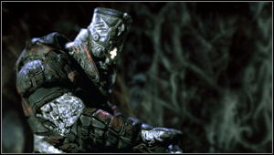 Ci panowie są także bardzo powolni, a w rękach dzierżą szybkostrzelne działka obrotowe - Poradnik do gry - Szarańcza | Gears of War 2 - Gears of War 2 - poradnik do gry