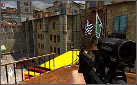 Dojdzie tu do krótkiej scenki, po zakończeniu której będziesz mógł wskoczyć na dach autobusu, a z niego, korzystając z drabiny, wejść na kolejny dach - Etap II - Siena (cz.2) | Quantum of Solace - Quantum of Solace - poradnik do gry