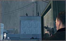 Pokonując kolejnych wrogów, posuwaj się naprzód - Etap VII - Science Center Exterior (cz.2) | Quantum of Solace - Quantum of Solace - poradnik do gry