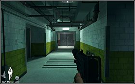 Tak wygląda widok spod kamery, w kierunku dalszej drogi i miejsca, które patroluje strażnik - Etap VIII - Science Center Interior (cz.2) | Quantum of Solace - Quantum of Solace - poradnik do gry