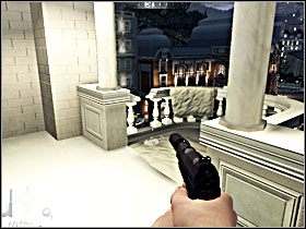 Następnie skieruj się na balkon, do miejsca gdzie stał przeciwnik nr 4 - Etap XI - Casino Royale (cz.1) | Quantum of Solace - Quantum of Solace - poradnik do gry