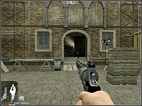 Następnie wyeliminuj przeciwnika w sposób bezszelestny i przejdź do wejścia pokazanego na zdjęciu - Etap XIV - Venice (cz.2) | Quantum of Solace - Quantum of Solace - poradnik do gry