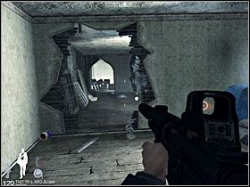 Na kolejnym piętrze dojdzie do wstrząsu i powstanie wyrwa w ścianie - Etap XIV - Venice (cz.3) | Quantum of Solace - Quantum of Solace - poradnik do gry