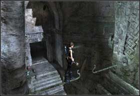 Z cienkiej kolumny wskocz na tę znacznie większą i obejdź ją gzymsem dookoła - Southern Mexico - The Midgard Serpent (cz.2) | Solucja Tomb Raider Underworld - Tomb Raider: Underworld - poradnik do gry