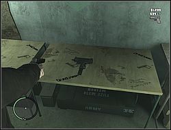 Mały pistolet maszynowy (Micro-SMG) - duża szybkostrzelność, rozrzut i 50 pocisków w magazynku - Arsenał | Podstawy | Grand Theft Auto IV - Grand Theft Auto IV - poradnik do gry