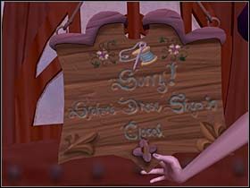 Niestety, zgodnie z wampirzą etykietą bez zaproszenia gospodyni nie może wejść do środka, tymczasem kobieta biega jak z propellerem i nie ma czasu przystanąć choćby na minutkę - Stajnia, salon modystki - Miasteczko Vlad's Landing - A Vampyre Story - poradnik do gry