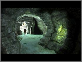 Następnie kieruje się ku szczelinie w skale (na wprost) - Znaleźć błękitną rozgwiazdę | Głębiny oceanu | Zaginiona historia Tale of Hero - Zaginiona historia: Tale of Hero - poradnik do gry