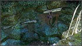 Bięgnąc dalej obrośniętym wąwozem bohater wpadł na kolejnych wrogów czających się w następnym fragmencie ruin - Rozdział 4 Plane-wrecked (cz.1) | Przygoda | Solucja Uncharted Drakes Fortune - Uncharted: Drakes Fortune - poradnik do gry