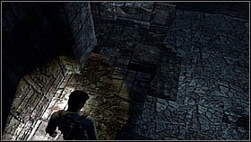 Golden Inca Vessel - na początku rozdziału zbiegamy ze schodów - Rozdziały 13, 14 | Skarby Uncharted Drakes Fortune - Uncharted: Drakes Fortune - poradnik do gry