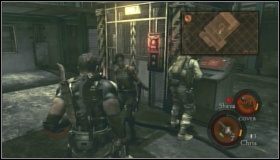 Na drugi koniec pomieszczenia, dostajemy się wchodząc po platformach, umieszczonych na różnych wysokościach - Execution Ground (3-2) (1) | Opis przejścia Resident Evil 5 - Resident Evil 5 - poradnik do gry