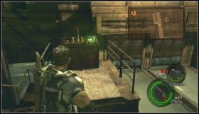 Schodzimy na dół (BSAA Emblem 24 ) - Experimental Facility (5-2) (2) | Opis przejścia Resident Evil 5 - Resident Evil 5 - poradnik do gry